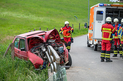 Unfallstelle auf einer Landstraße